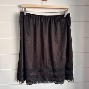 Vintage Patricia Lingerie Black Lace Half Slip Skirt – Size XL